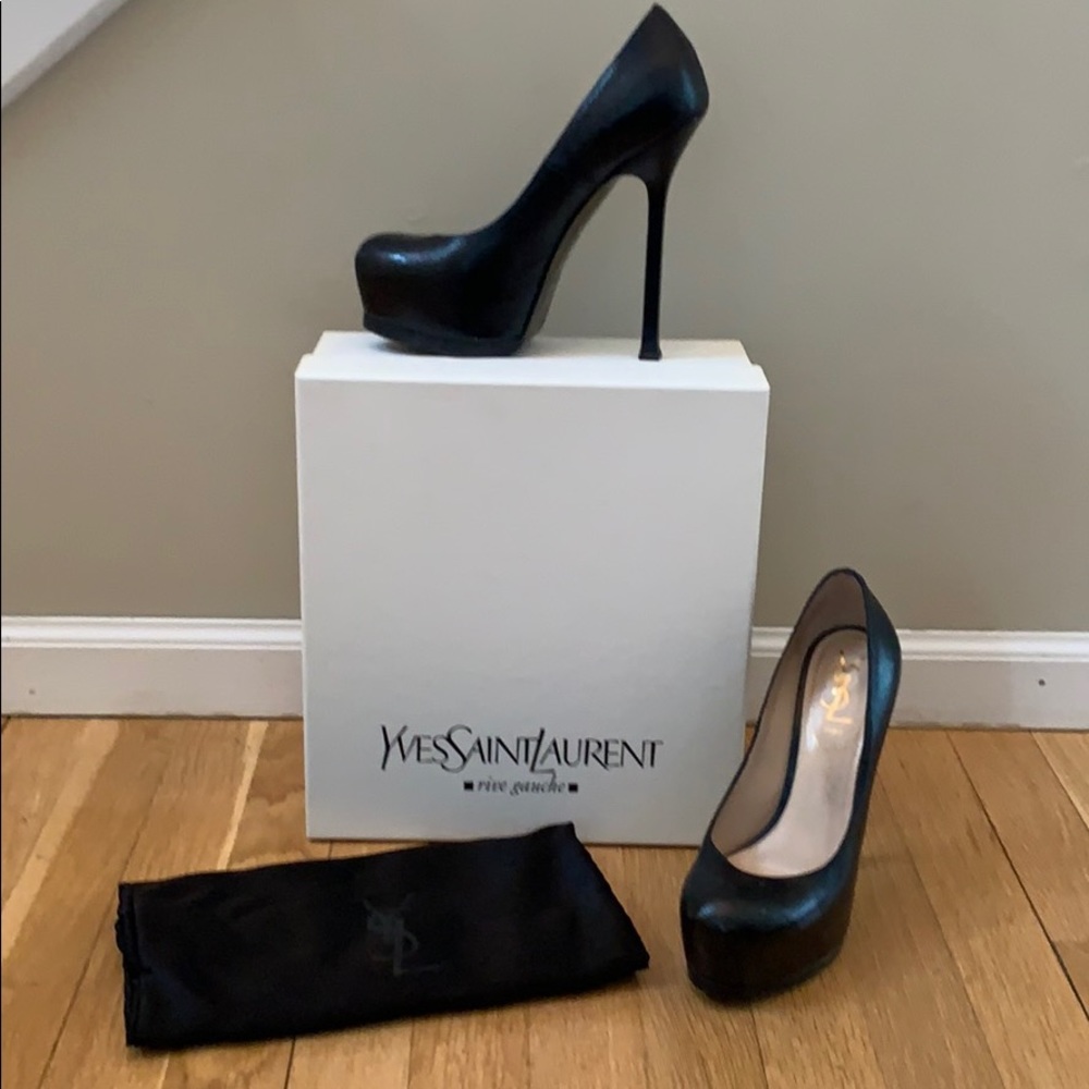 YSL Saint Laurent Tribtoo 105 pump in black